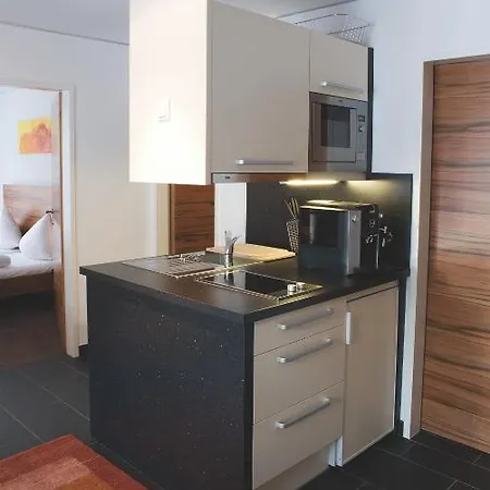 Pepis Skihotel 4* 장크트안톤암아를베르크